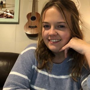 Meet your Posher, Madalyn